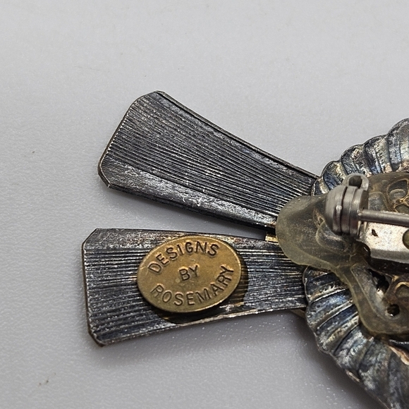 Designs by Rosemary firefighter angel pin - Picture 3 of 4